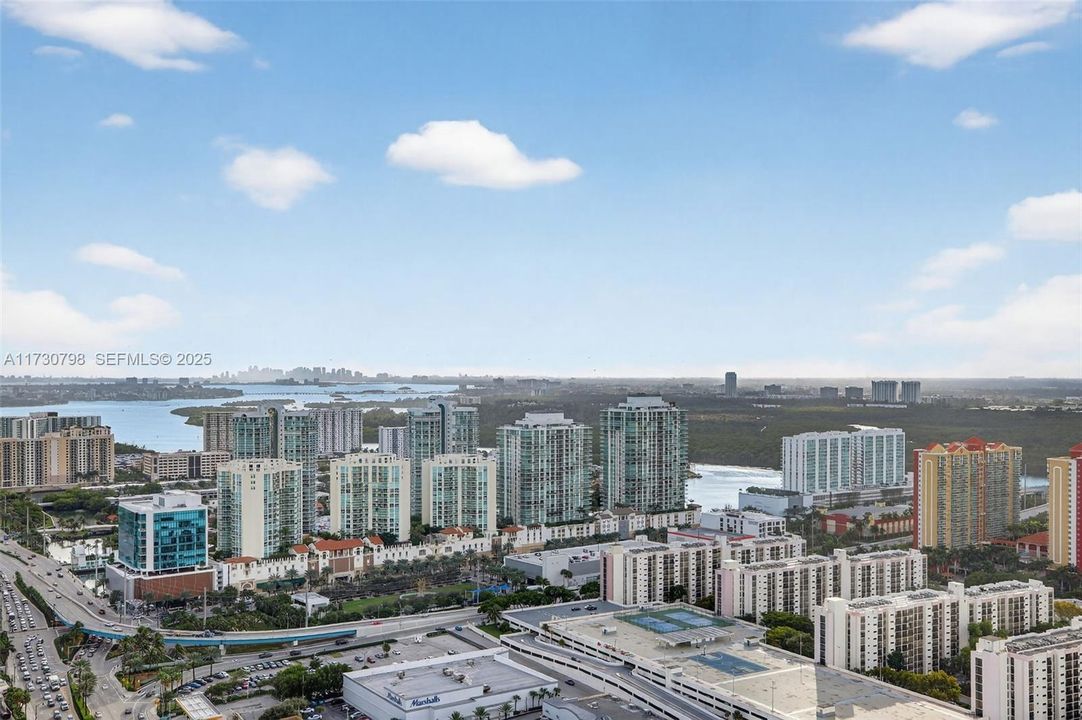 For Sale: $2,950,000 (3 beds, 3 baths, 1933 Square Feet)