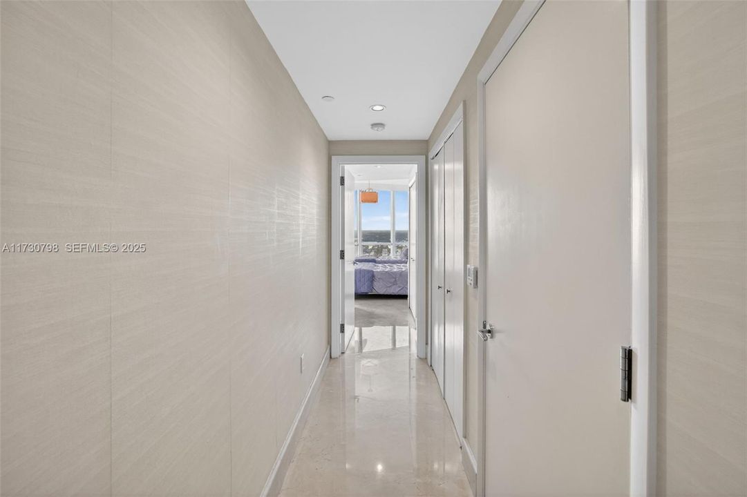 For Sale: $2,950,000 (3 beds, 3 baths, 1933 Square Feet)