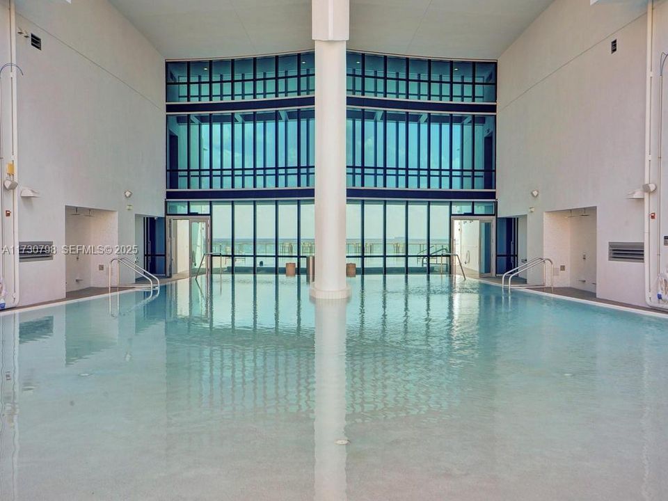 For Sale: $2,950,000 (3 beds, 3 baths, 1933 Square Feet)