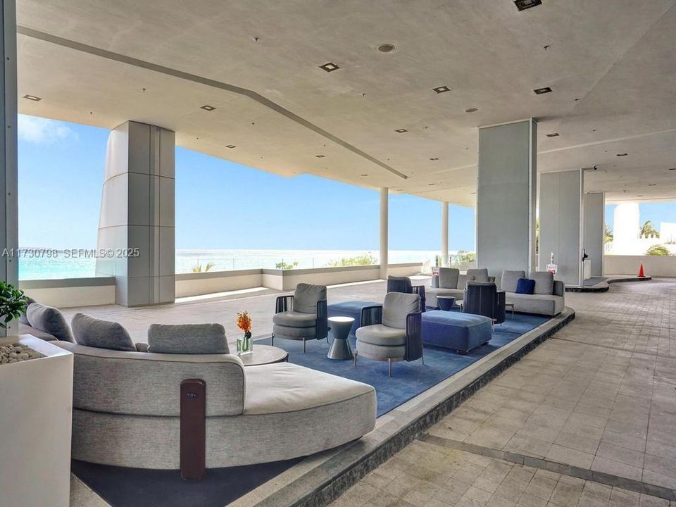 For Sale: $2,950,000 (3 beds, 3 baths, 1933 Square Feet)