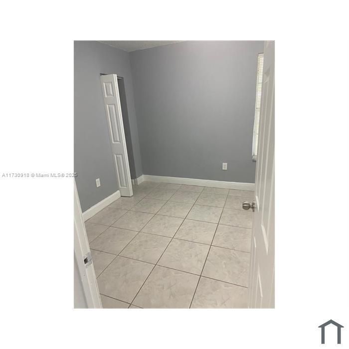 Недавно арендовано: $2,400 (3 спален, 2 ванн, 1567 Квадратных фут)