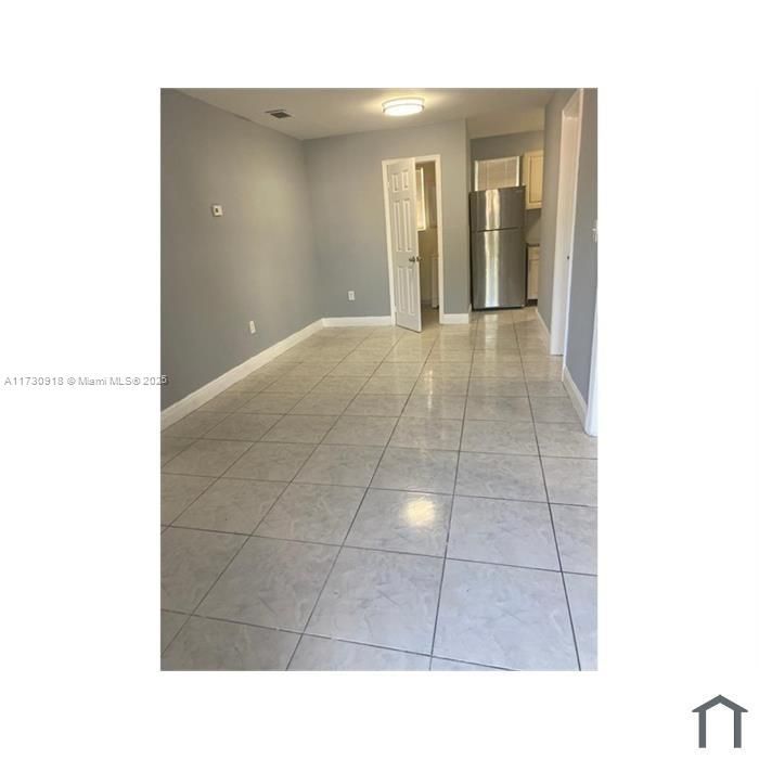 Недавно арендовано: $2,400 (3 спален, 2 ванн, 1567 Квадратных фут)