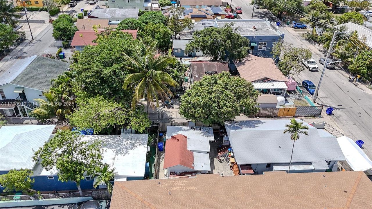 Recently Sold: $270,000 (2 beds, 1 baths, 561 Square Feet)