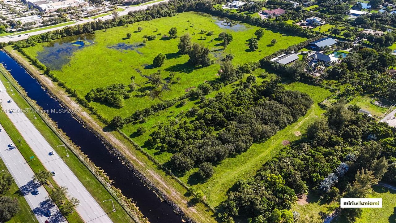 En Venta: $24,650,000 (48.00 acres)