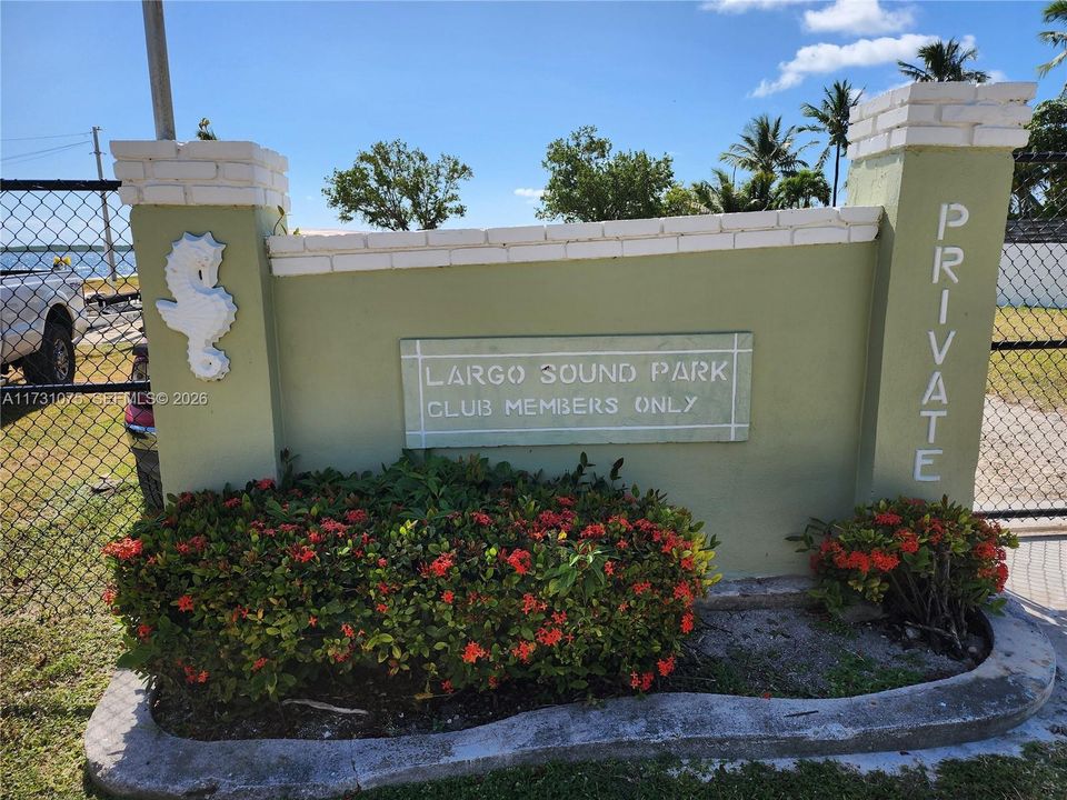 For Sale: $774,900 (3 beds, 2 baths, 1364 Square Feet)