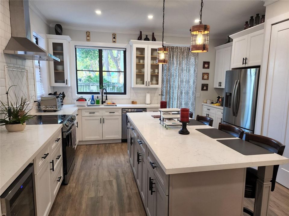 For Sale: $774,900 (3 beds, 2 baths, 1364 Square Feet)
