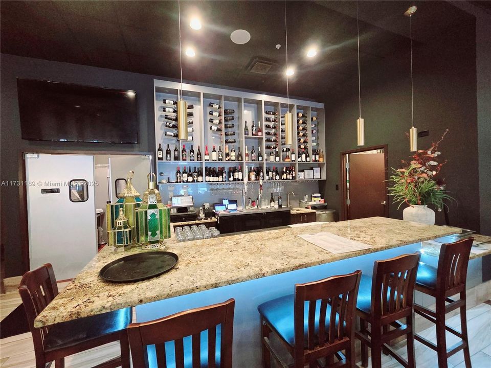 最近售出: $250,000 (0 贝兹, 0 浴室, 0 平方英尺)