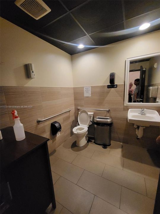 最近售出: $250,000 (0 贝兹, 0 浴室, 0 平方英尺)