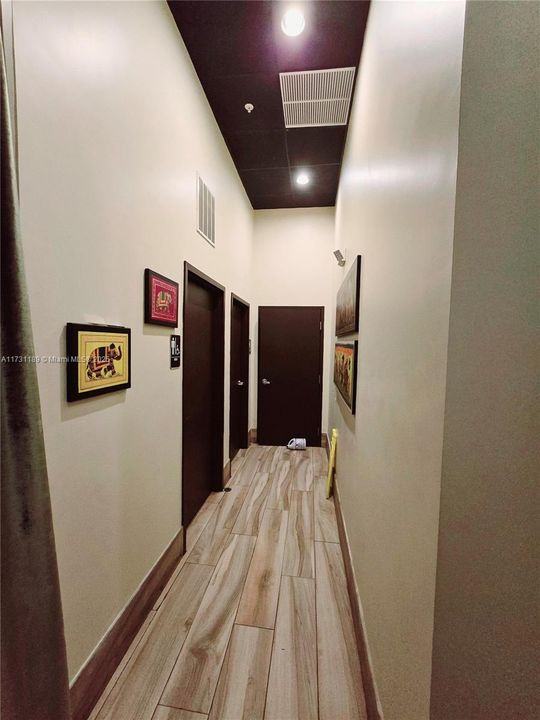 最近售出: $250,000 (0 贝兹, 0 浴室, 0 平方英尺)