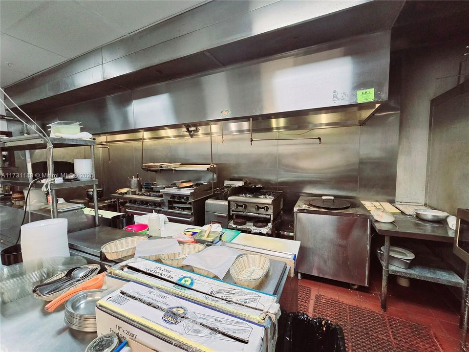 最近售出: $250,000 (0 贝兹, 0 浴室, 0 平方英尺)