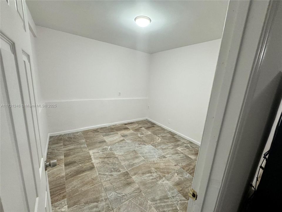 For Sale: $799,900 (0 beds, 0 baths, 2904 Square Feet)