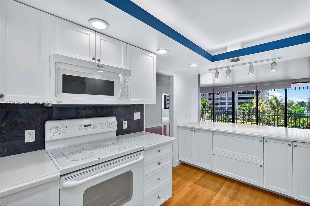 待售: $1,199,000 (2 贝兹, 2 浴室, 1882 平方英尺)