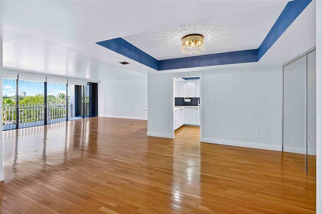 待售: $1,199,000 (2 贝兹, 2 浴室, 1882 平方英尺)