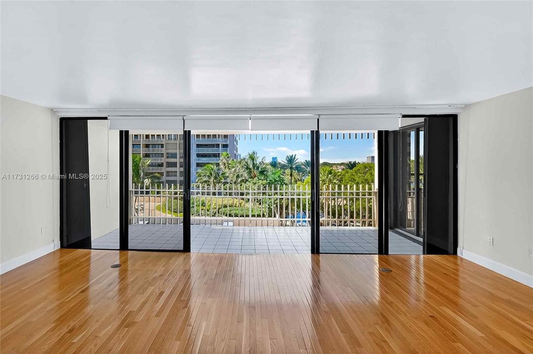 待售: $1,199,000 (2 贝兹, 2 浴室, 1882 平方英尺)