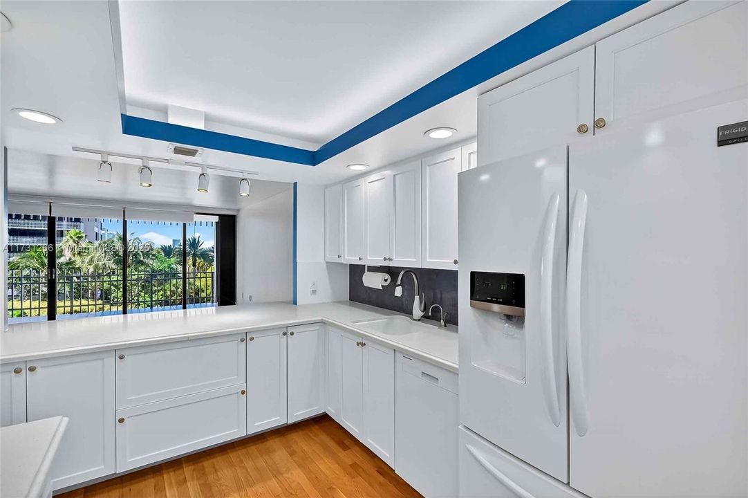 待售: $1,199,000 (2 贝兹, 2 浴室, 1882 平方英尺)