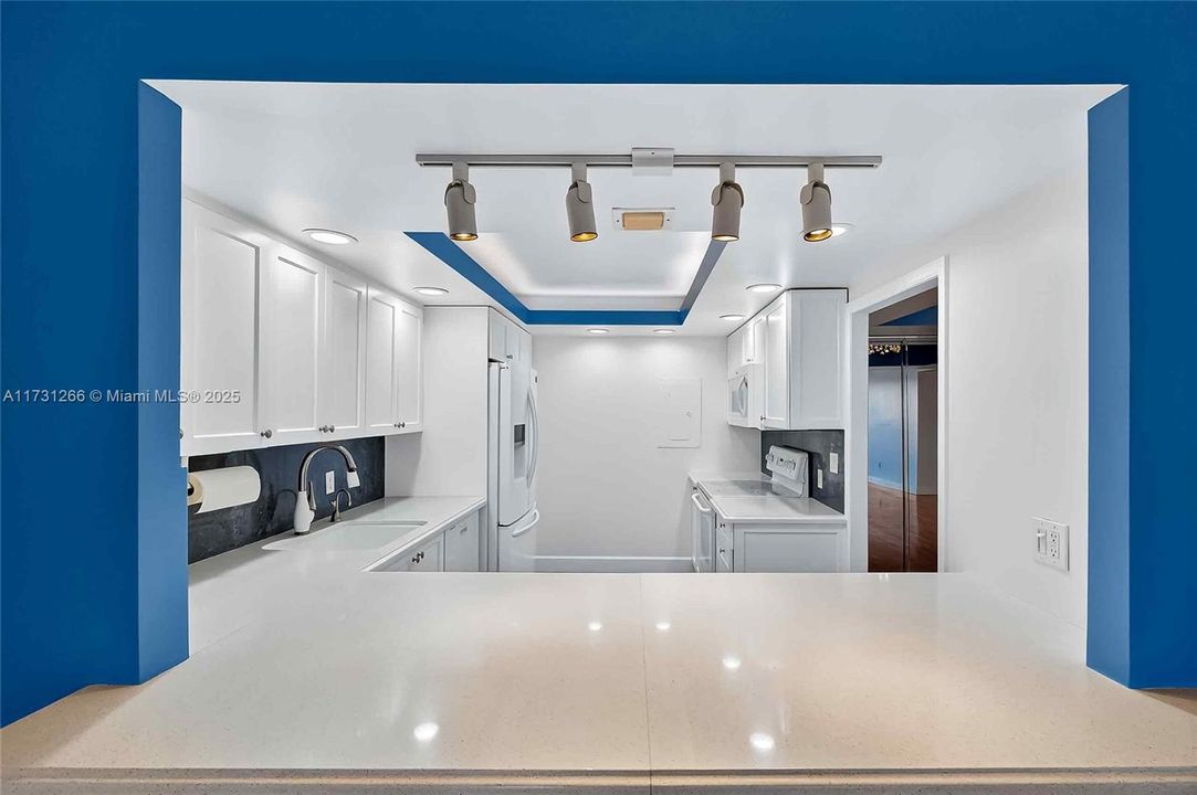 待售: $1,199,000 (2 贝兹, 2 浴室, 1882 平方英尺)