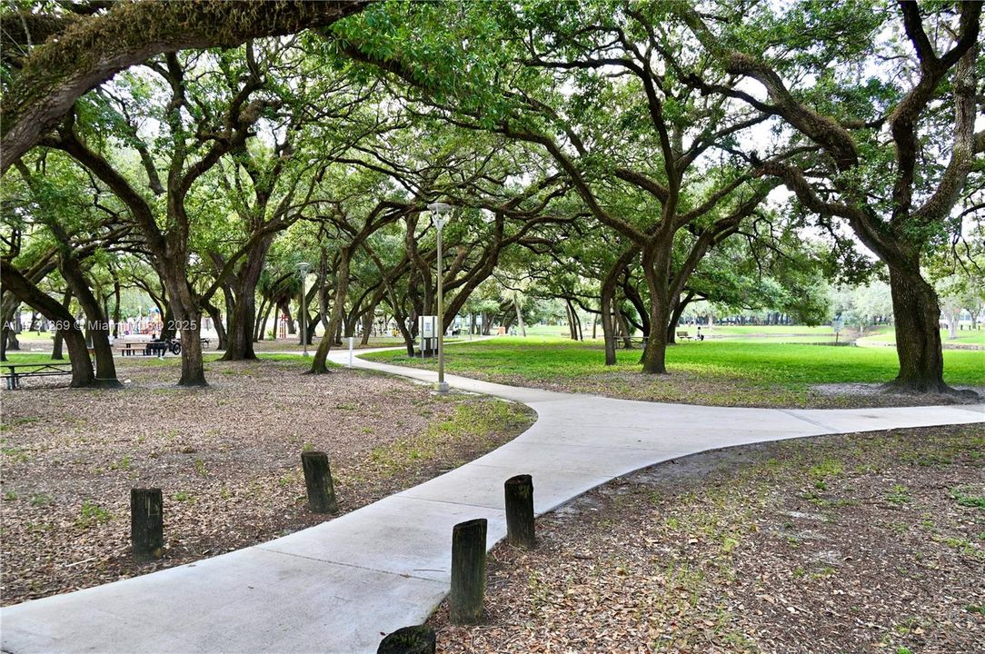 最近售出: $75,000 (1 贝兹, 1 浴室, 620 平方英尺)