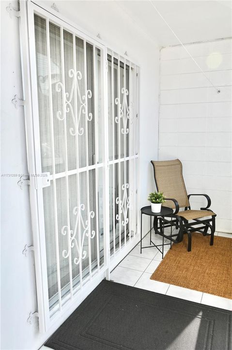 最近售出: $75,000 (1 贝兹, 1 浴室, 620 平方英尺)