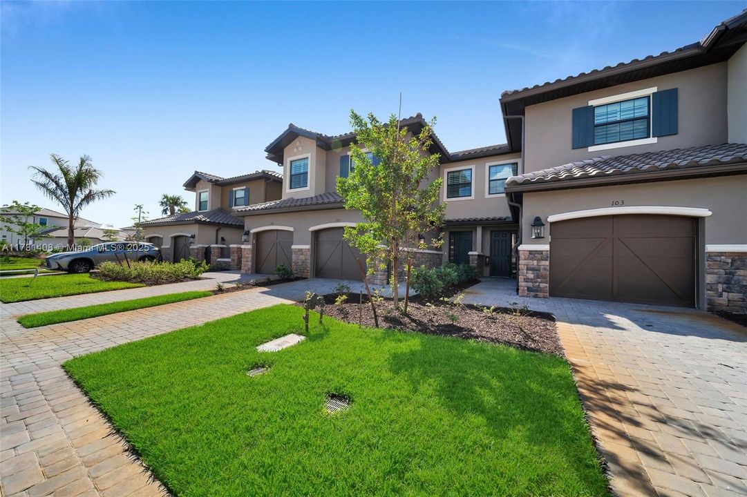 Recently Rented: $3,000 (2 beds, 2 baths, 0 Square Feet)