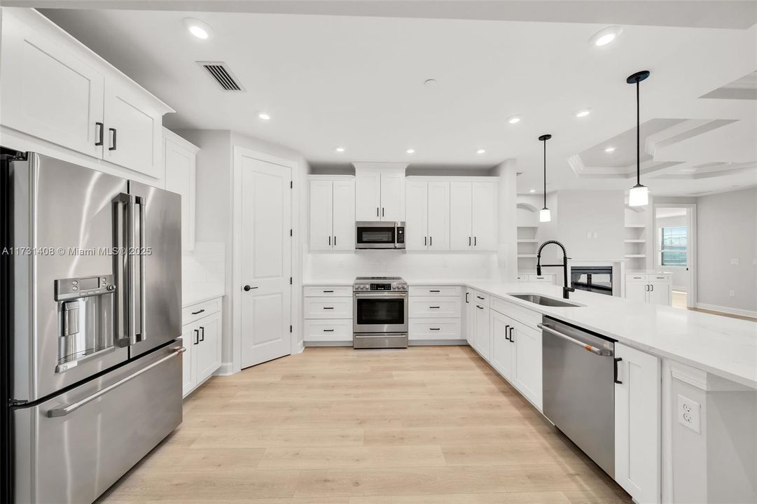 Recently Rented: $3,000 (2 beds, 2 baths, 0 Square Feet)