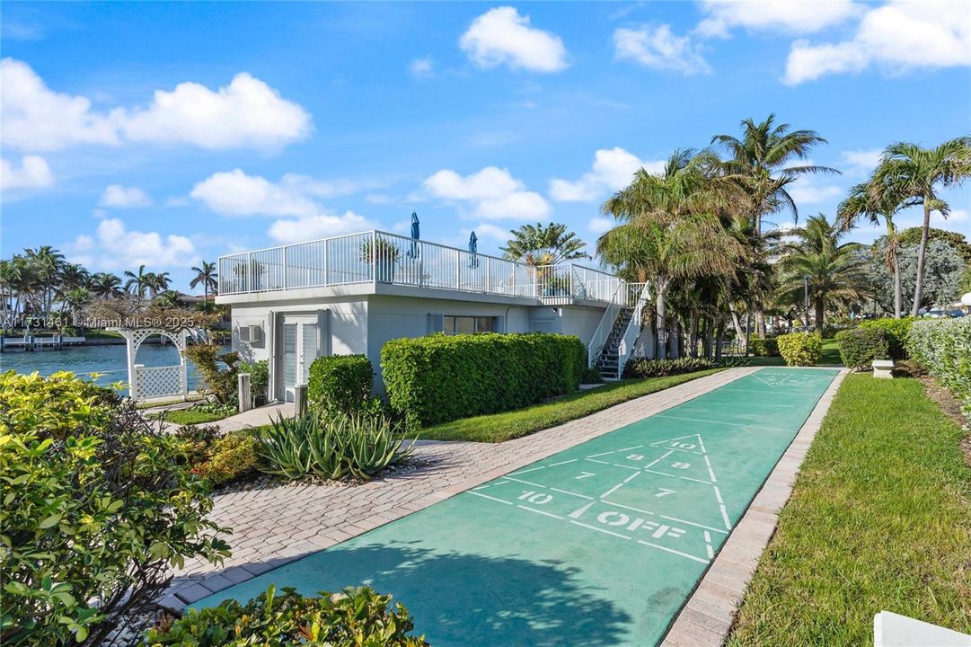 Vendido Recientemente: $475,000 (2 camas, 2 baños, 1000 Pies cuadrados)