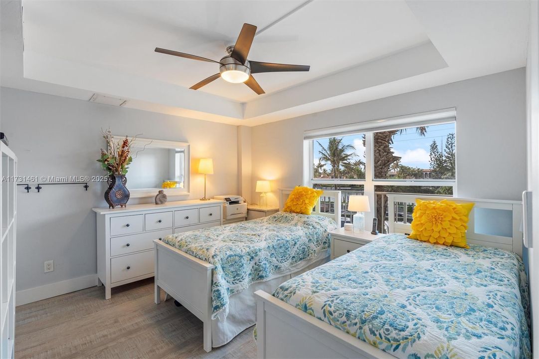 Vendido Recientemente: $475,000 (2 camas, 2 baños, 1000 Pies cuadrados)