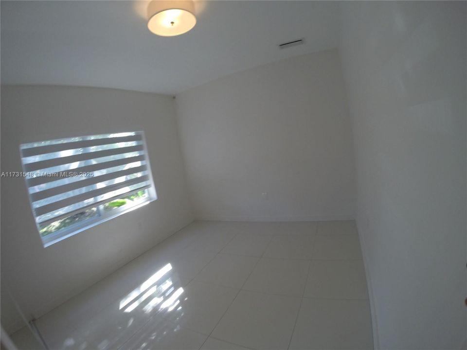 Recientemente alquilado: $6,500 (6 camas, 4 baños, 3015 Pies cuadrados)