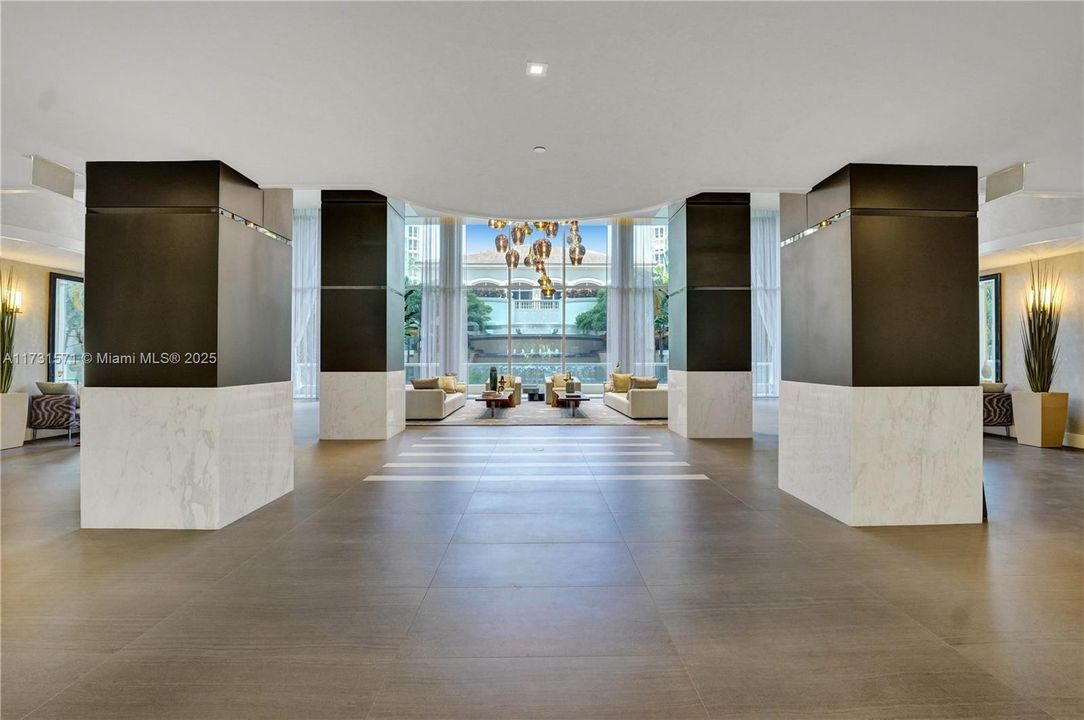 Recently Sold: $1,295,000 (3 beds, 3 baths, 2750 Square Feet)