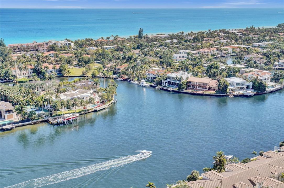 Recently Sold: $1,295,000 (3 beds, 3 baths, 2750 Square Feet)