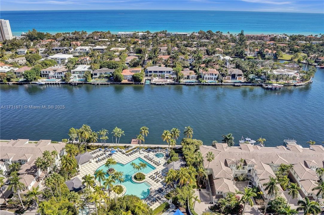 Recently Sold: $1,295,000 (3 beds, 3 baths, 2750 Square Feet)