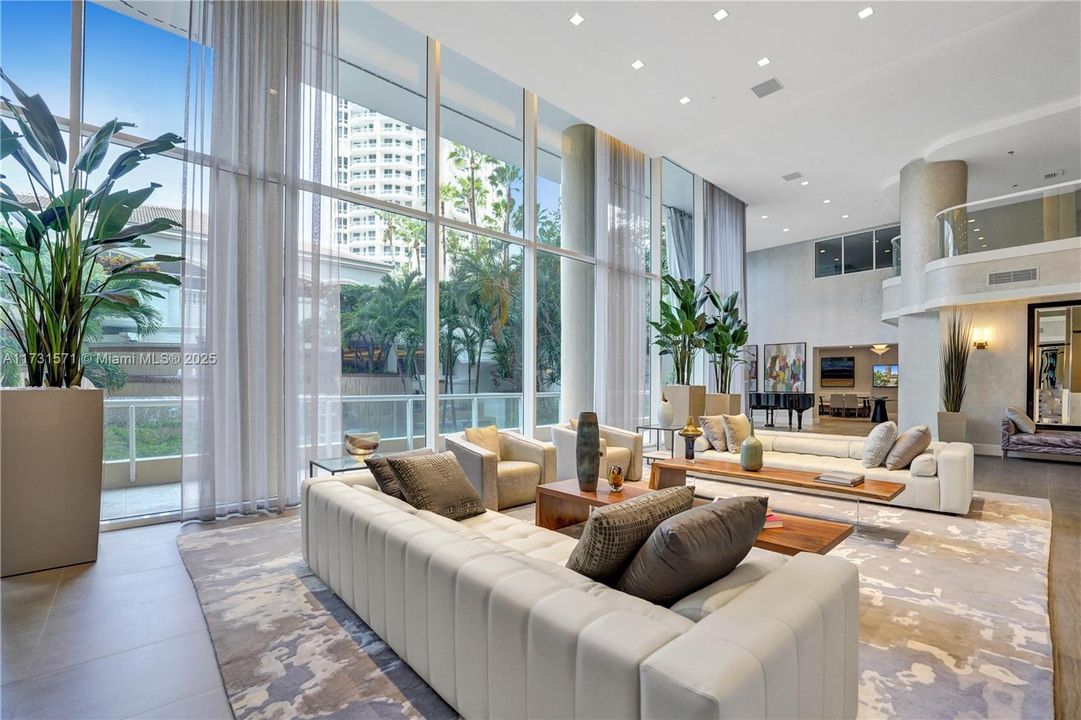 Recently Sold: $1,295,000 (3 beds, 3 baths, 2750 Square Feet)