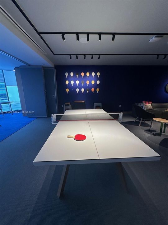 На продажу: $1,425,000 (1 спален, 1 ванн, 0 Квадратных фут)