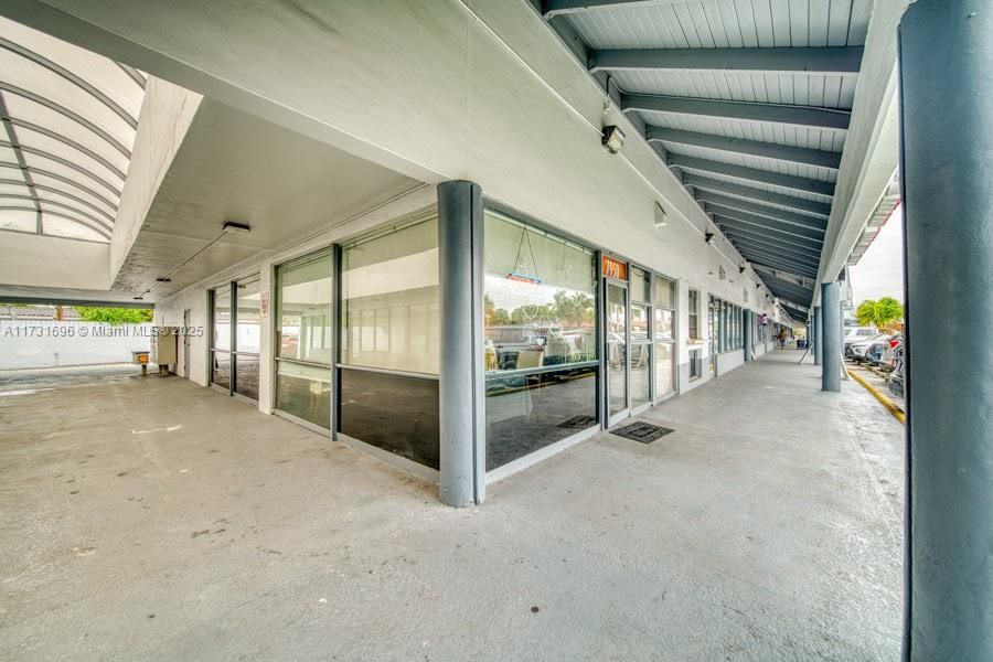 最近售出: $75,000 (0 贝兹, 0 浴室, 0 平方英尺)