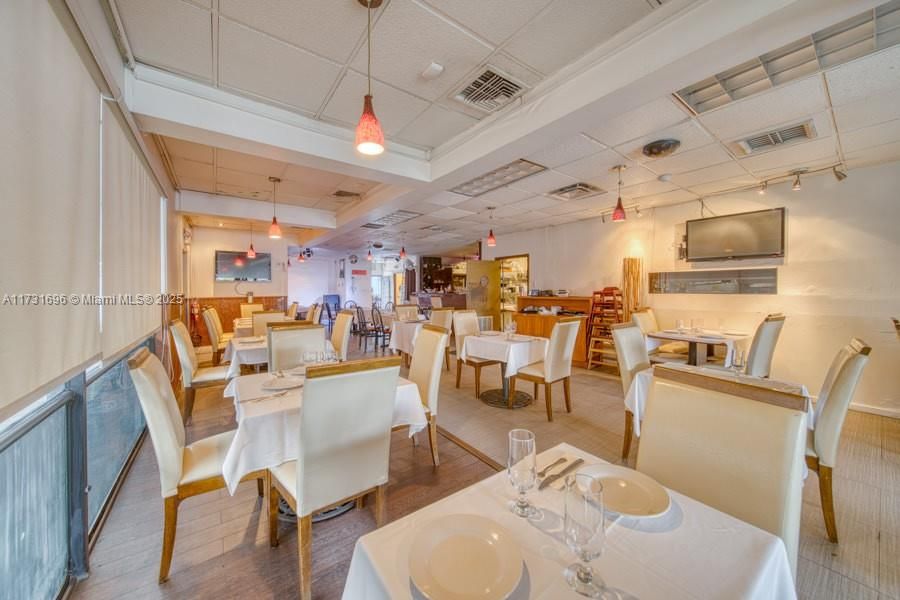 最近售出: $75,000 (0 贝兹, 0 浴室, 0 平方英尺)