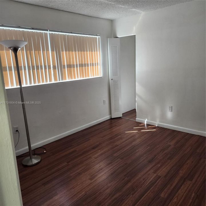 Recently Rented: $2,500 (2 beds, 2 baths, 1415 Square Feet)