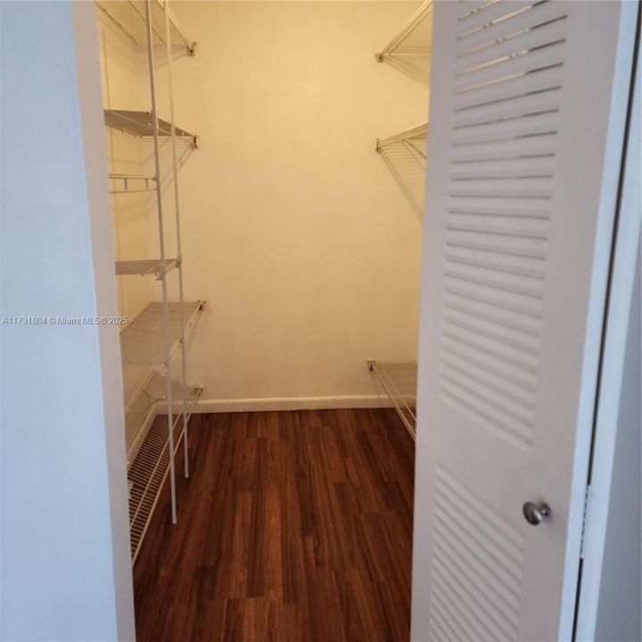 Recently Rented: $2,500 (2 beds, 2 baths, 1415 Square Feet)