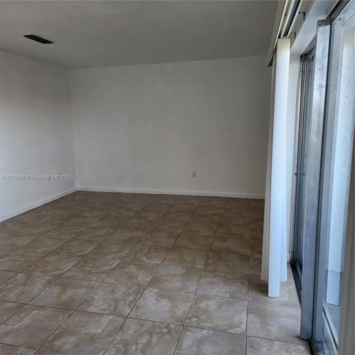 Recently Rented: $2,500 (2 beds, 2 baths, 1415 Square Feet)