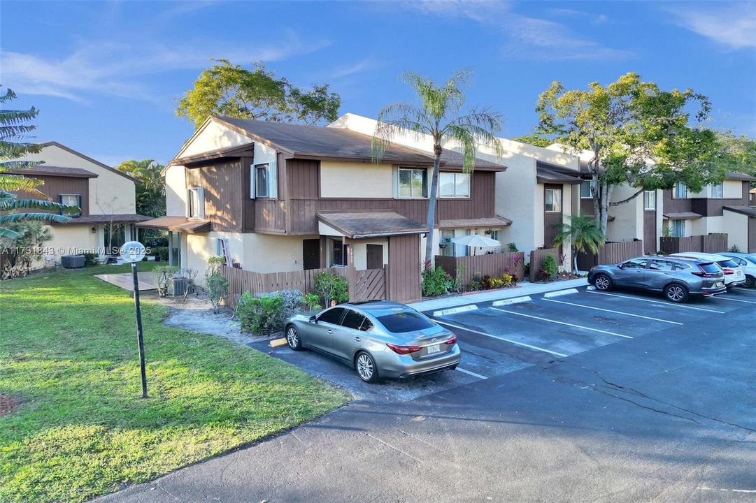 На продажу: $345,000 (3 спален, 2 ванн, 1612 Квадратных фут)