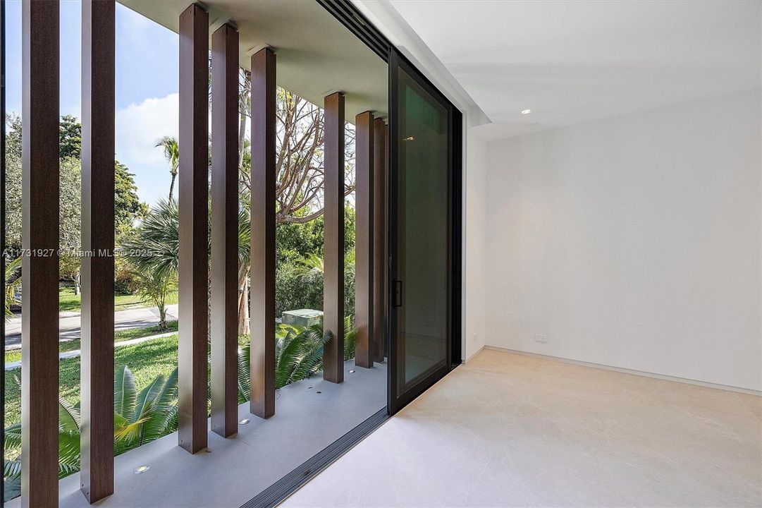 For Sale: $20,900,000 (6 beds, 8 baths, 7192 Square Feet)