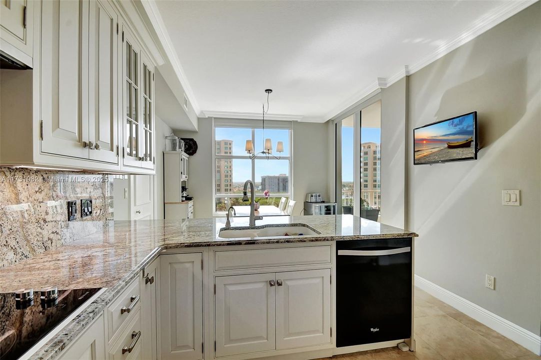 En Venta: $1,580,000 (2 camas, 2 baños, 2231 Pies cuadrados)