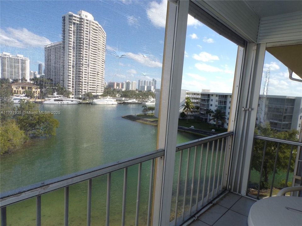 Vendido Recientemente: $175,000 (1 camas, 1 baños, 810 Pies cuadrados)