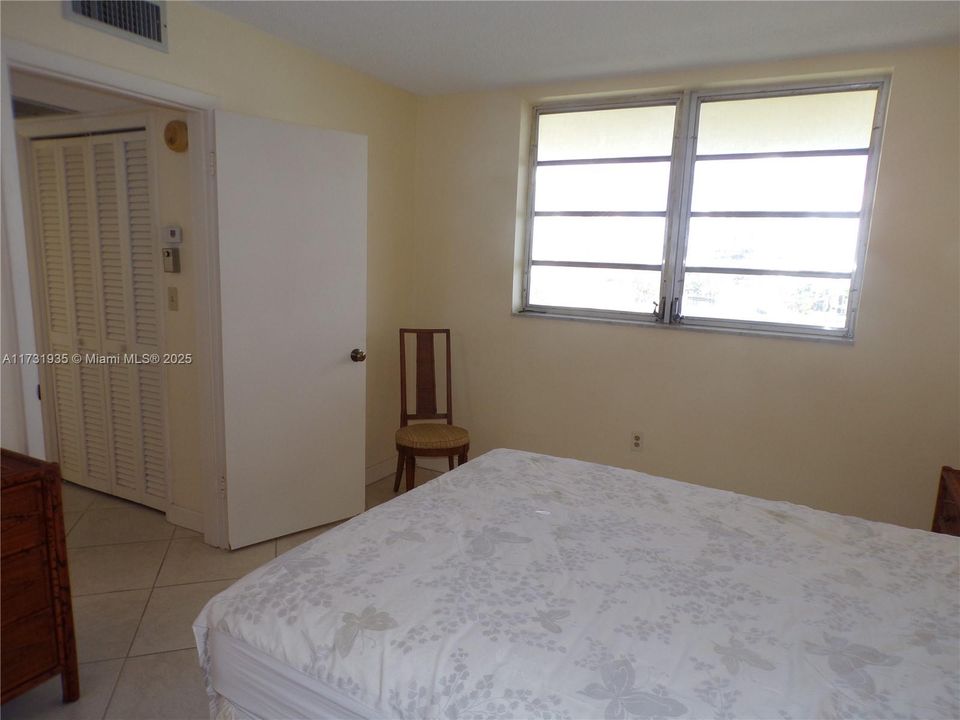 Vendido Recientemente: $175,000 (1 camas, 1 baños, 810 Pies cuadrados)