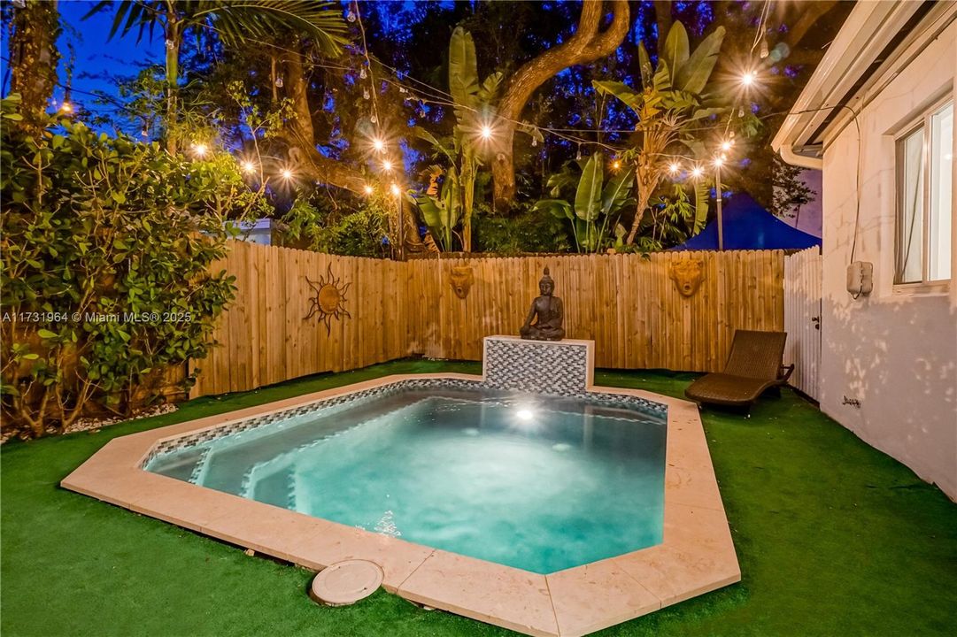 For Sale: $975,000 (0 beds, 0 baths, 1300 Square Feet)