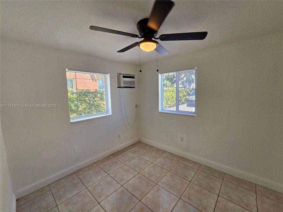 Recientemente alquilado: $1,950 (2 camas, 1 baños, 0 Pies cuadrados)