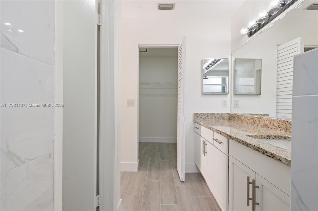 Недавно арендовано: $3,500 (4 спален, 2 ванн, 1609 Квадратных фут)