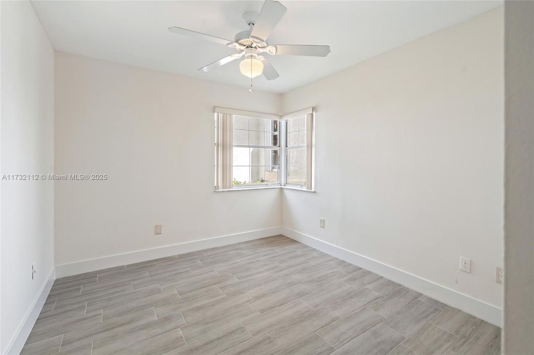 Недавно арендовано: $3,500 (4 спален, 2 ванн, 1609 Квадратных фут)