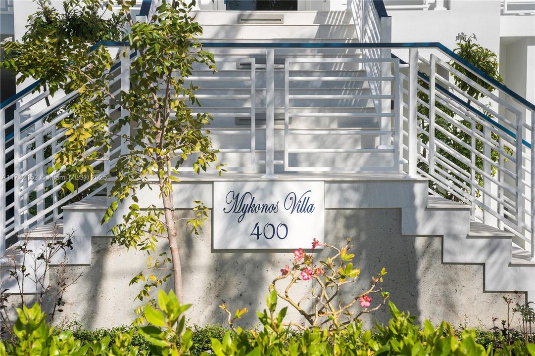 Vendido Recientemente: $6,350,000 (6 camas, 7 baños, 4700 Pies cuadrados)