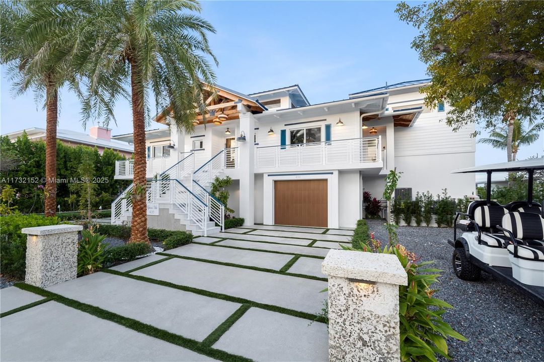 Vendido Recientemente: $6,350,000 (6 camas, 7 baños, 4700 Pies cuadrados)