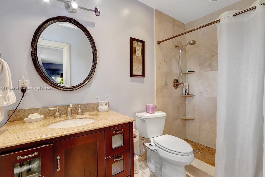 Recently Sold: $1,990,000 (4 beds, 3 baths, 1837 Square Feet)