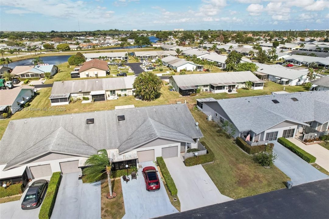 Recently Sold: $260,000 (2 beds, 2 baths, 1107 Square Feet)